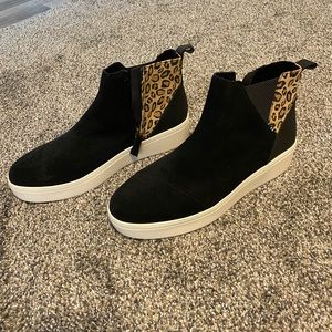 Toms, size 10, ankle boot